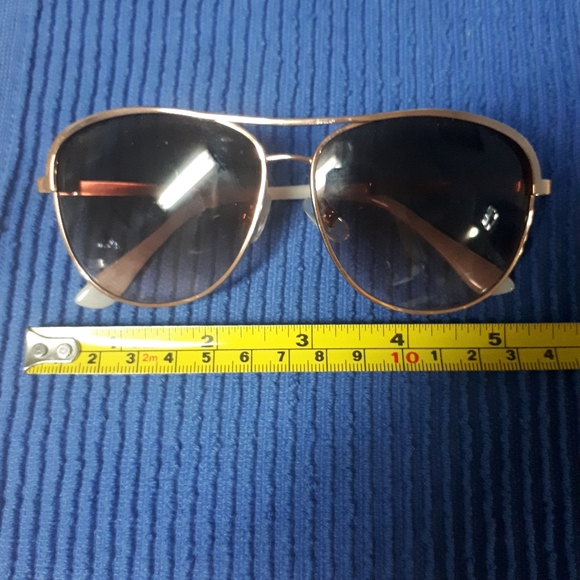 French Connection UK and Fossil Sunglasses - Picture 2 of 8